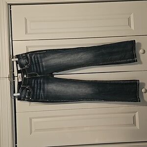 Daytrip Buckle midrise bootcut Jeans. The Myla model.